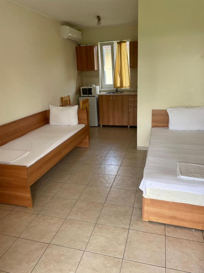 Комплекс За Гости Малки Воден Hotell Malki Voden Eksteriør bilde