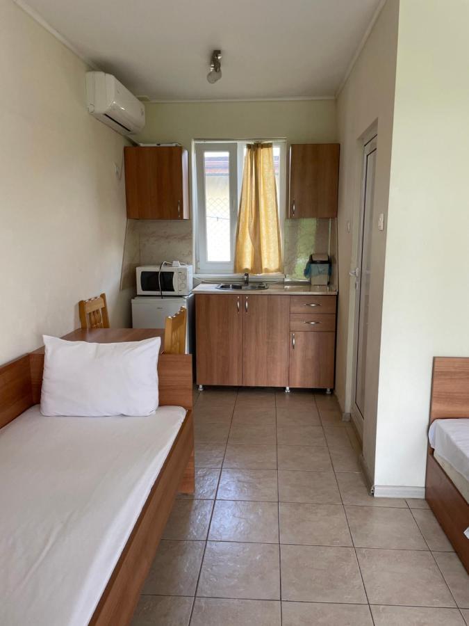 Комплекс За Гости Малки Воден Hotell Malki Voden Eksteriør bilde